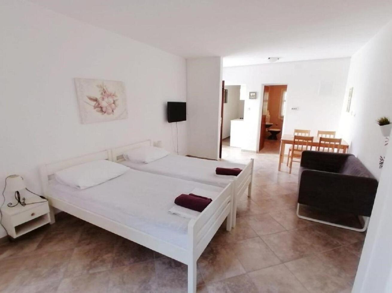 Apartments Petar - 30 M From Sandy Beach Nin Buitenkant foto