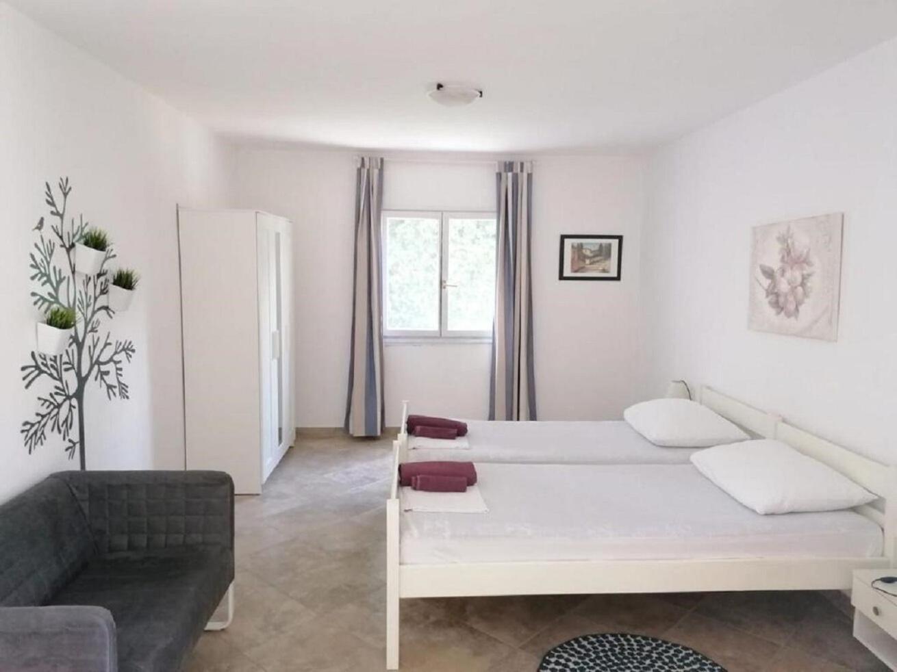 Apartments Petar - 30 M From Sandy Beach Nin Buitenkant foto